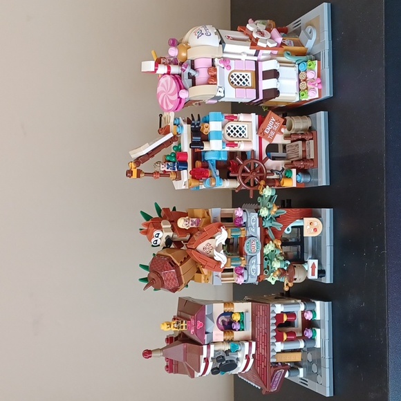 Set of 4 Miniature Blocks Pirate house,Candy shop, Nut store, Disney for age 8+ - Picture 1 of 14